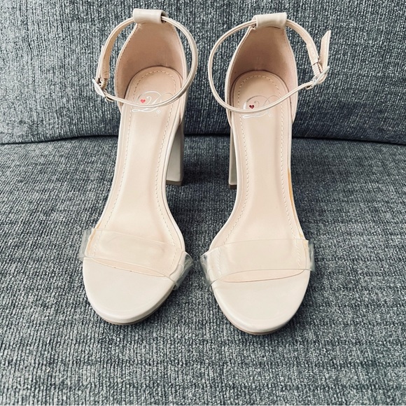 🩷 Heart in D Nude Shoes Sandals Block Heel Size 5.5 - Picture 3 of 7